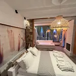 Oasi Konukevi Káto Loutrákion