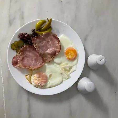 Oasi Gasthuis Káto Loutrákion