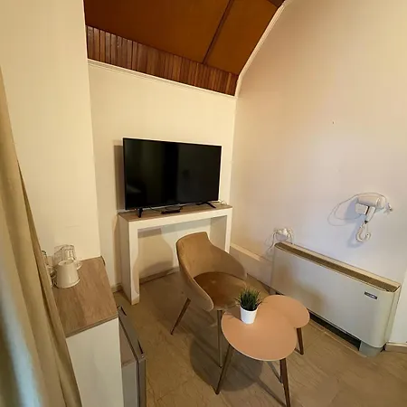 Oasi Káto Loutrákion