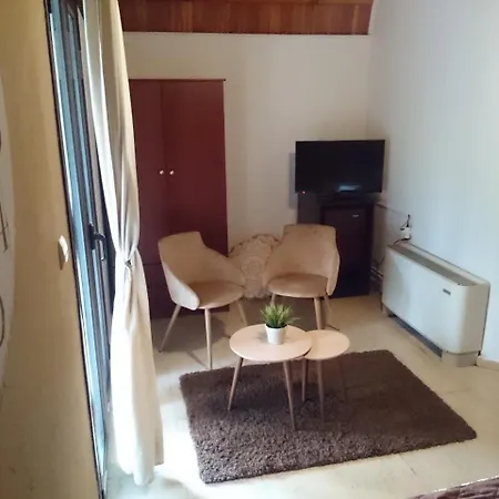 Oasi 5* Loutraki (Pella)