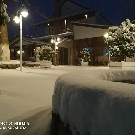 όαση 5* Káto Loutrákion