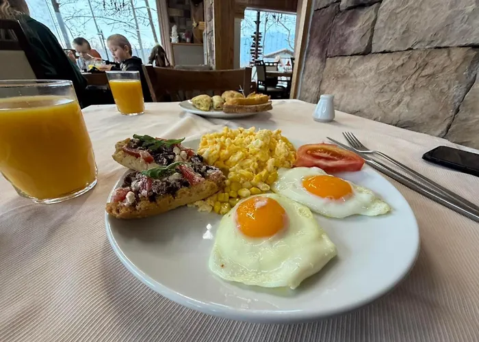 Oasi 5* Káto Loutrákion